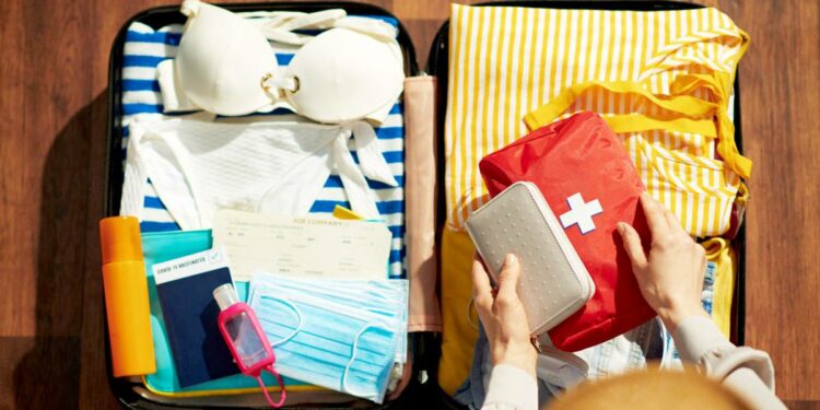 ¿Te vas de viaje? Esto es lo que no debe faltar en tu botiquín
