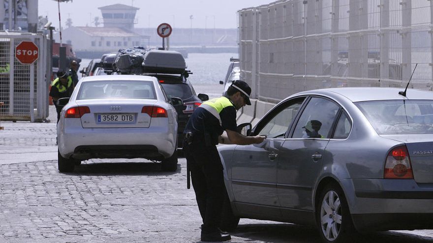 El tránsito de pasajeros que pasan el Estrecho por Málaga aumenta un 10,7%  hasta el 15 de agosto
