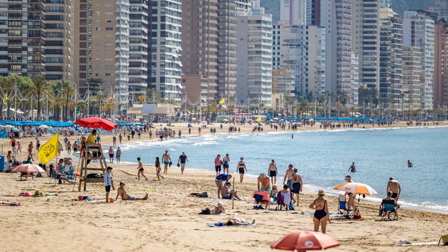 Hosbec certifica que la recuperación turística coge velocidad de crucero en la Costa Blanca
