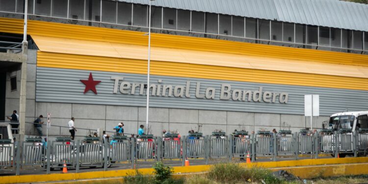 Activan operativo especial para permisos de viaje en La Bandera