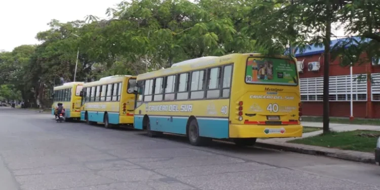 Apoyo a Cristina: La Cámpora y Barrios de Pie acarreados por Crucero del Sur no juntaron mil personas