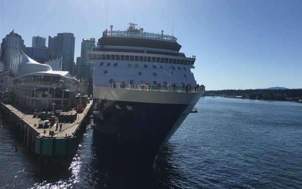 Canadá: Celebrity Eclipse consigue zarpar tras huelga de remolcadores