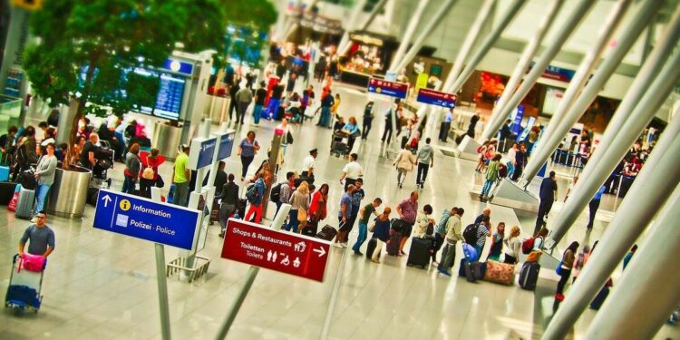 Cuál es la mejor ropa para viajar en avión y por qué