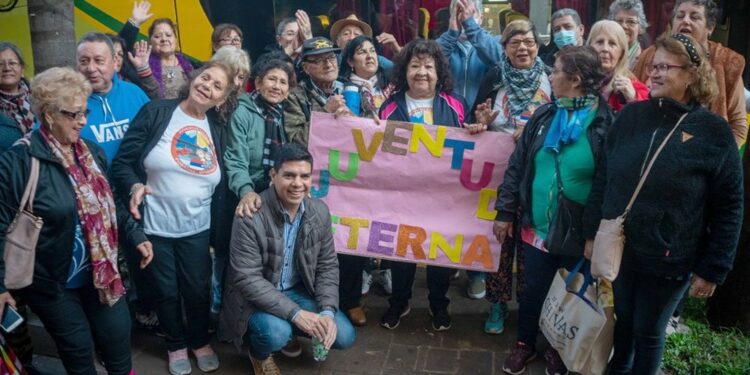 Desarrollo Social lanzó los viajes para adultos mayores dentro de Misiones -