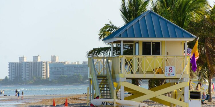 EEUU detiene a 108 migrantes cubanos que llegaron en embarcaciones a los Cayos de Florida