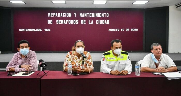 El Gobierno de Coatzacoalcos reparar 185 semforos de la ciudad