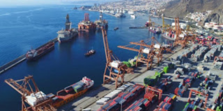 El tráfico en el Puerto de Santa Cruz decreció en julio pero presenta mejores datos que 2021