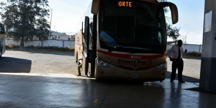 Empresas de transporte reactivan viajes a varios municipios en Guanajuato - El Sol de Salamanca