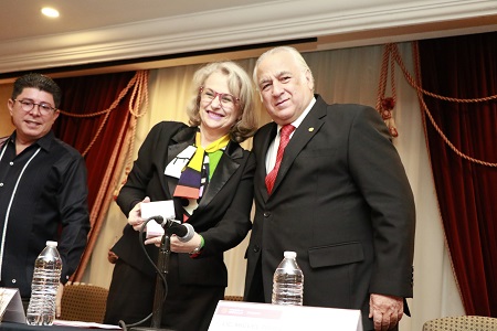 Miguel Torruco reconoce a consultores que certifican los Estándares de Calidad en los servicios turísticos