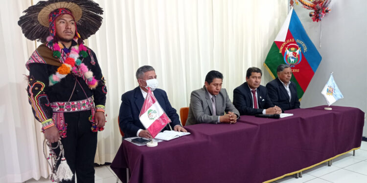 Licenciamiento del nuevo Instituto Superior Tecnológico de Crucero