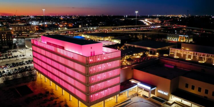 Houston Music Hall iluminado