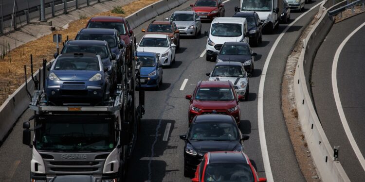 Tráfico en una carretera valenciana