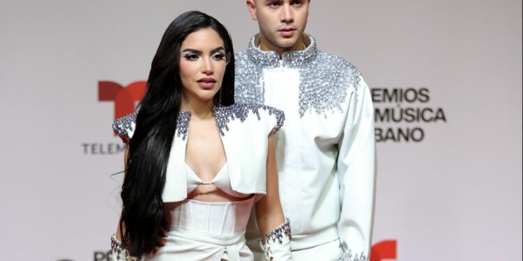 Kimberly Loaiza y Juan De Dios Pantoja soltaron algunas lágrimas de emoción.