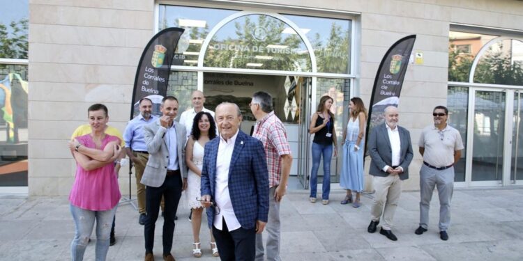 Los Corrales de Buelna inaugura su Oficina de Información Turística