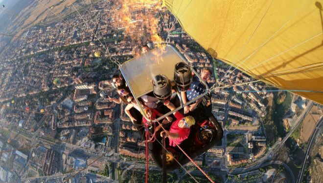 Los quemadores se utilizan para controlar la temperatura del aire dentro del globo y subir o bajar a voluntad.