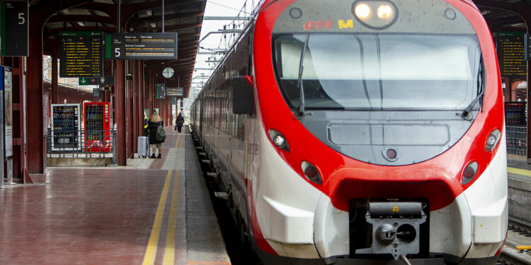 Los usuarios de Renfe podrn adquirir desde el mircoles el nuevo abono gratuito