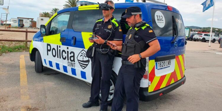 Los vecinos de Cunit piden usar los drones de las playas para la seguridad ciudadana