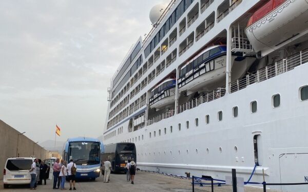 Motril despide al Nautica y espera al Silver Cloud