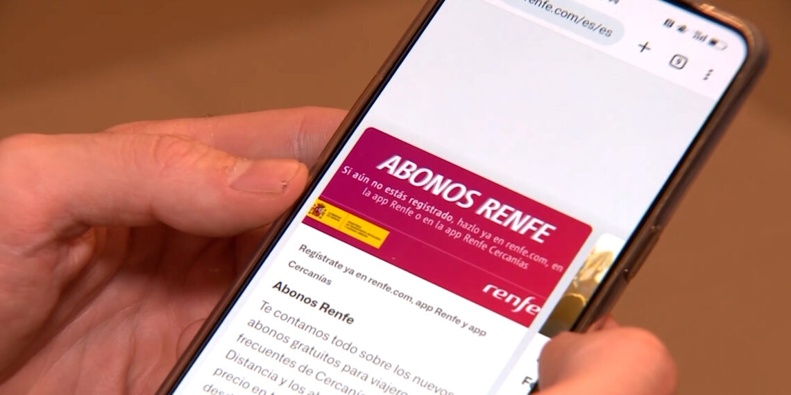 A partir de este miércoles se pueden adquirir los nuevos abonos gratuitos y con descuentos del 50% de Renfe para viajar en Cercanías, Rodalíes y Media Distancia Convencional, así como en Avant y AVE. Estas bonificaciones podrán ser aprovechadas por todos los viajeros que quieran o tengan que utilizar el transporte ferroviario de dicha compañía.