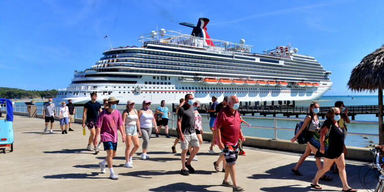 Puerto Plata recibe este mes 22 cruceros