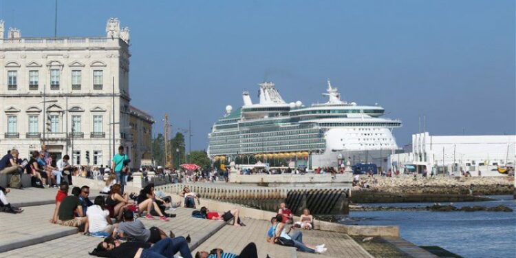 Puerto de Lisboa registra 5% de aumento en número de escalas de cruceros