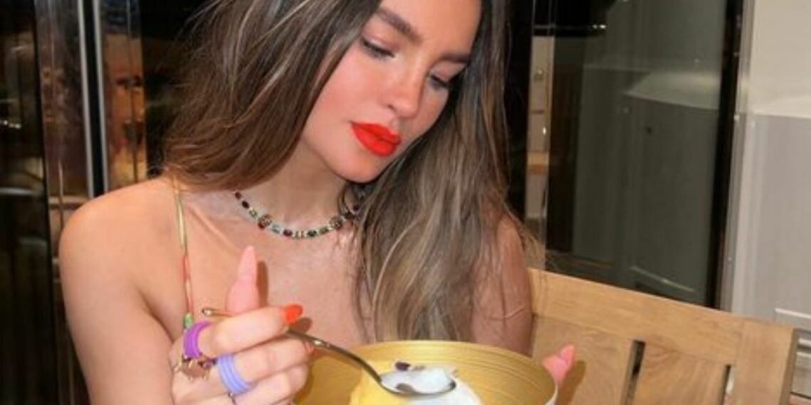 Redes estallan contra Belinda, tras denunciar discriminación en restaurante de Italia