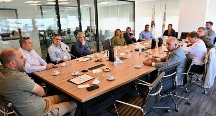 SASTRE SE REUNIÓ CON REPRESENTANTES DE LAS OPERADORAS DE CRUCEROS