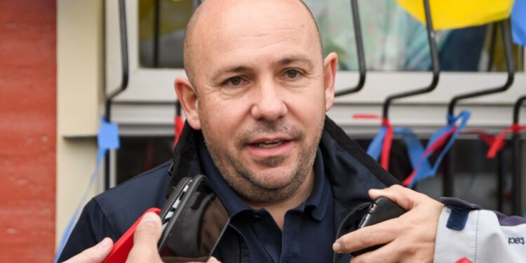 Sastre con representantes de operadoras de cruceros