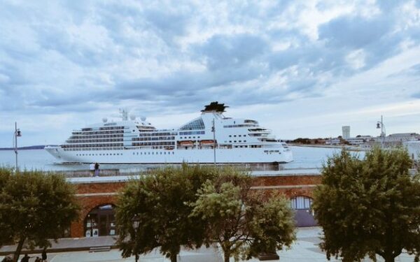 Seabourn Quest hace primer arribo a Portsmouth International Port