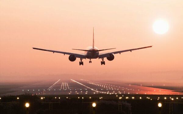 USA busca proteger a pasajeros con nuevas reglas para aerolíneas