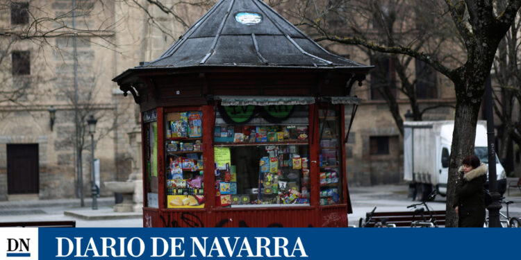 Un punto de información turística en el quiosco de Recoletas de Pamplona