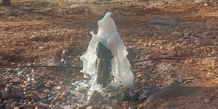 VÍDEO: Aparece un nuevo chorro de gas y agua en Valenzuela Calatrava