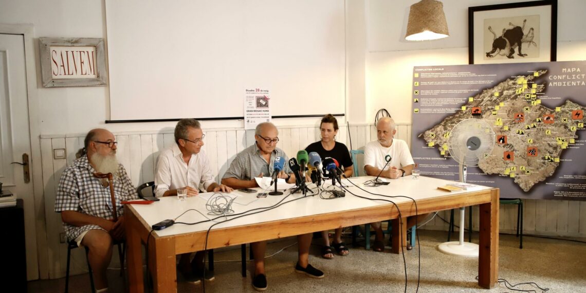 Ph17082211-09.jpg
