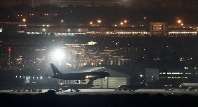 ¿Es cierto que los boletos de avión son más baratos los martes de madrugada?
