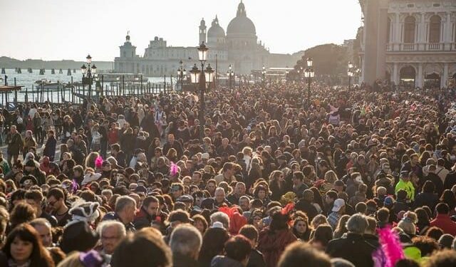 Venecia es una de las ciudades de Europa que busca acabar con el turismo masivo