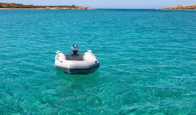 EMPRESA / Diferentes precios en las embarcaciones náuticas con suelos hinchables y desmontables, en ForBoat.eu