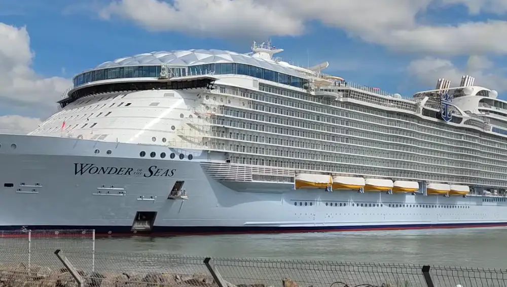 'Wonder of the Seas': así es el crucero más grande del mundo, toda una “ciudad” flotante