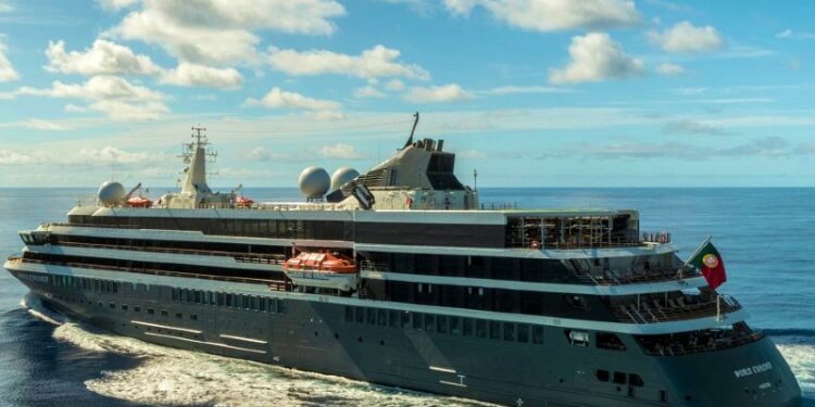 El Puerto de Ceuta recibe, este domingo, al primer crucero de la temporada de...