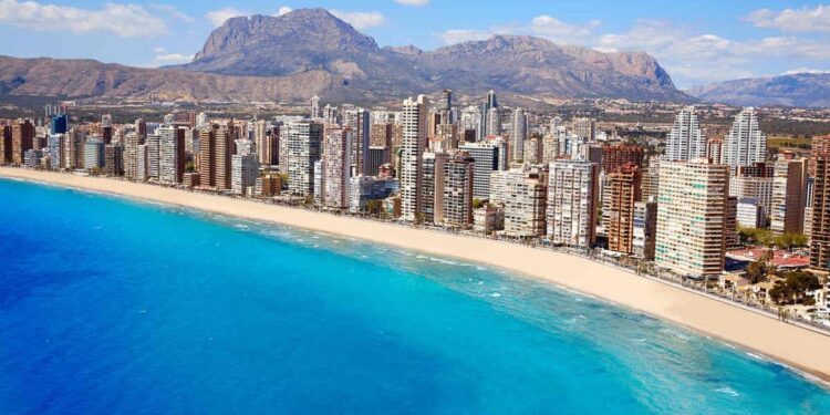 Vista de la costa de Benidorm