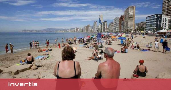 816.029 plazas y menos hoteles en la costa