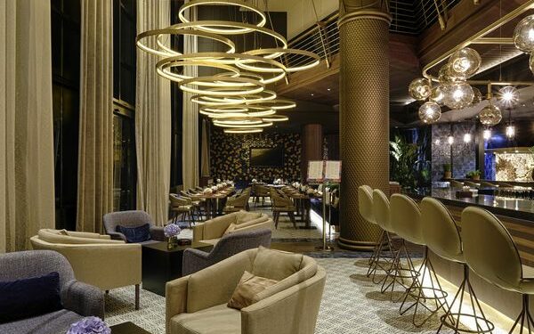 Interior del Sofitel Barcelona Skipper.