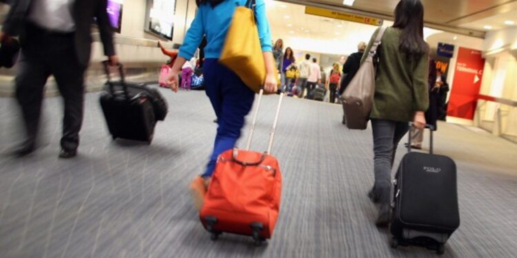 Agencias de viajes tildan de "muy positiva" la temporada de verano, pero prevén un otoño con "incertidumbre"