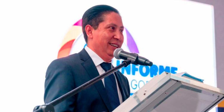 Alan Rivera presenta segundo informe de gobierno