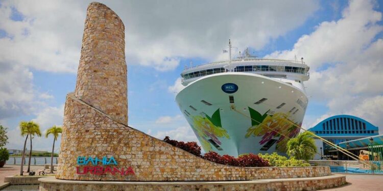 Anticipan aumento de pasajeros en los muelles de cruceros para fin de año