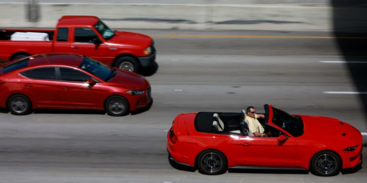 Autoridades de Florida entregan recomendaciones para evitar accidentes en los viajes por carretera | Video | Univision Orlando WVEN