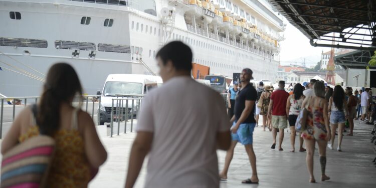 Brasil flexibiliza las normas de embarque en los cruceros