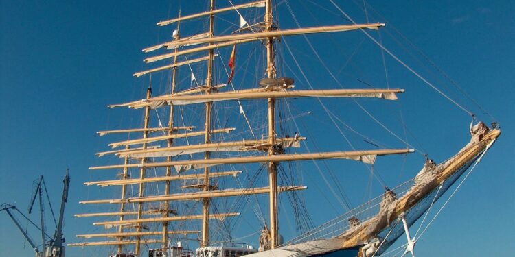 Buscan ampliar el turismo de cruceros del puerto de Motril
