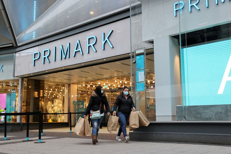 Cae AB Foods tras la advertencia de Primark de la caída de los beneficios en 2023