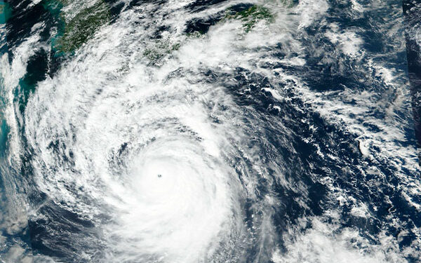 Cancelan vuelos y viajes en barco por el tifón l KBS WORLD