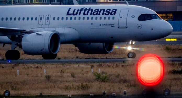 Caos en los viajes de miles de personas por huelga de Lufthansa